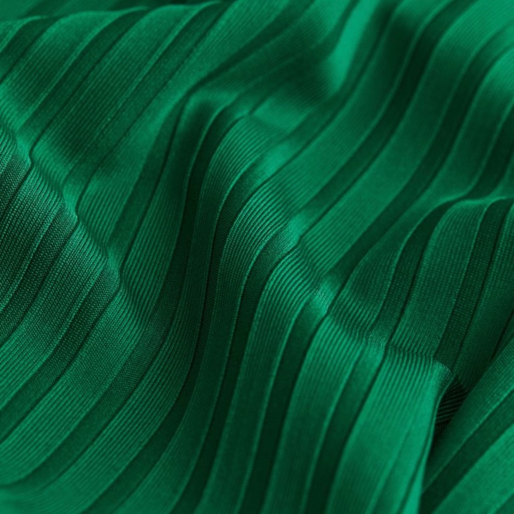 H&M Ribbed Turtleneck Top - Picture 2 of 2